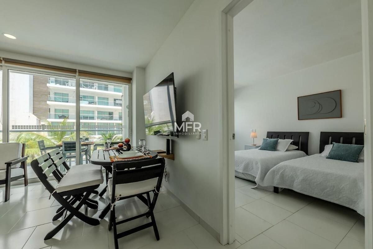 Morros 3 Beachfront 2 Bedrooms *
