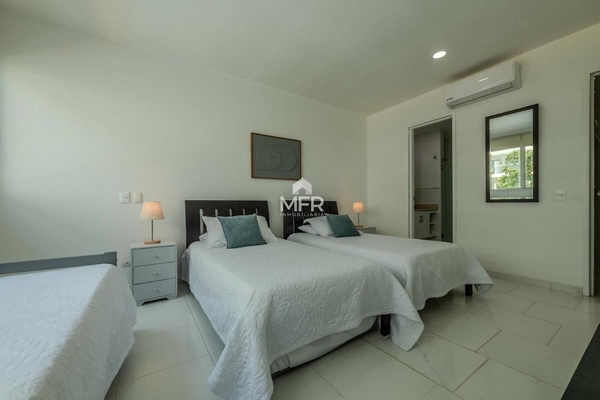 Morros 3 Beachfront 2 Bedrooms *