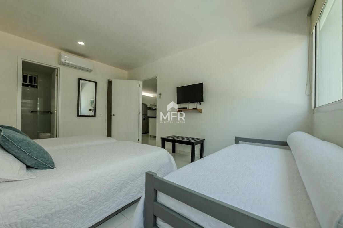 Morros 3 Beachfront 2 Bedrooms *