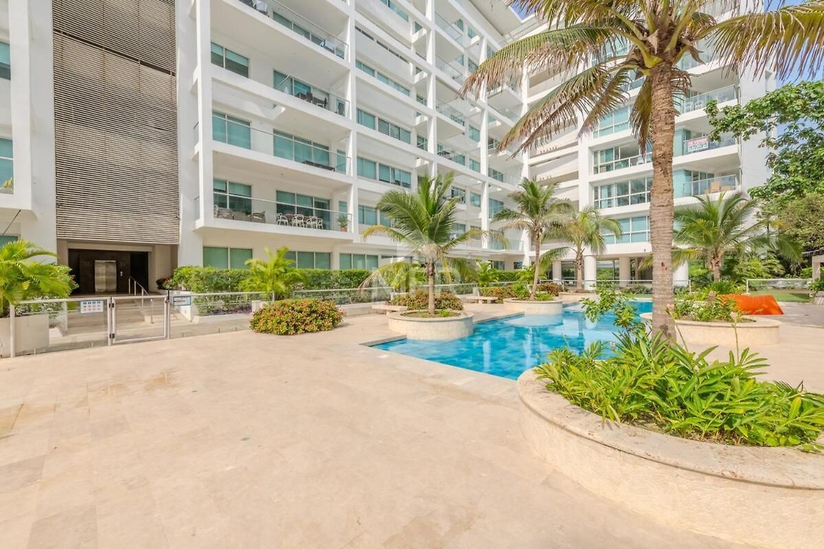 Morros 3 Beachfront 2 Bedrooms Apartamento *