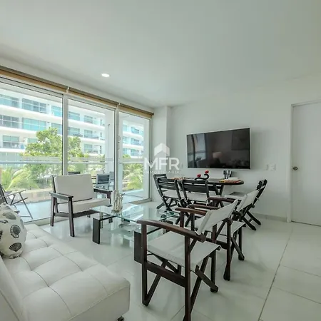 Morros 3 Beachfront 2 Bedrooms Apartamento