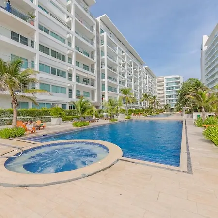 Morros 3 Beachfront 2 Bedrooms *